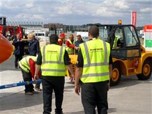 Powervamp-Farnborough-51b-small_300x0 Powervamp staff on site at Farnborough